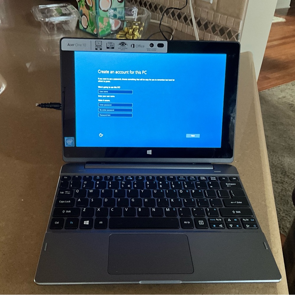 Acer One 10 small laptop tablet